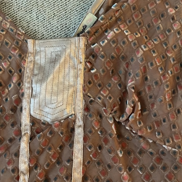 Free People Silk Velvet tank /crop top, size 2 - Picture 5 of 6